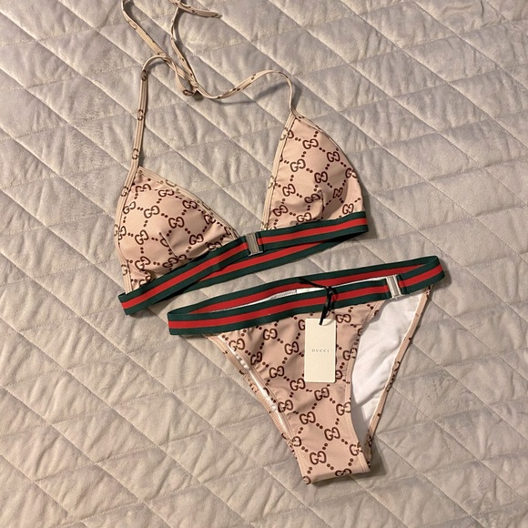 Super cute bikini - Picture 1 of 2